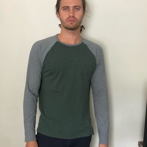 Banana republic baseball tee